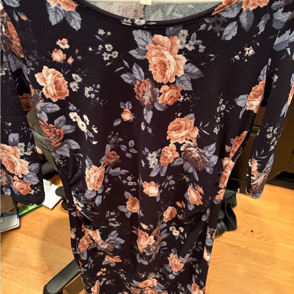 Pinkblush navy and Pink Floral 3/4 Sleeve maternity Dress - Picture 2 of 4